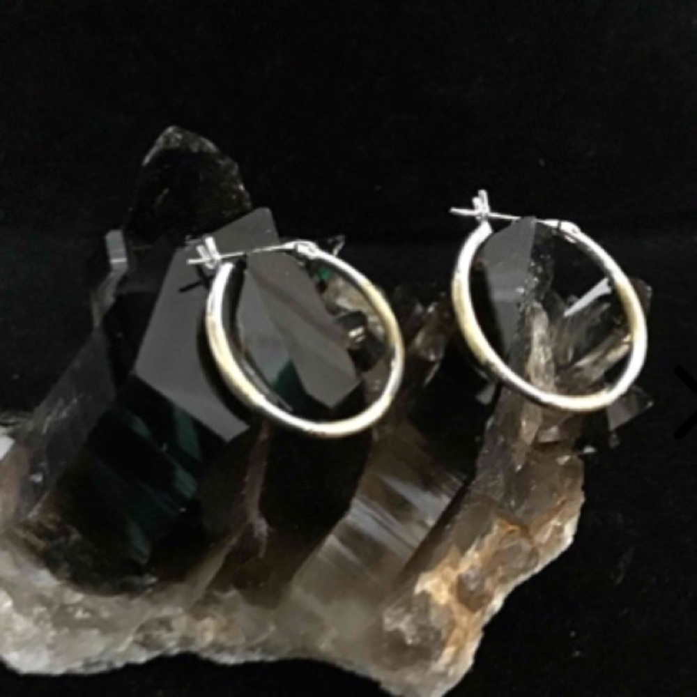 Preloved Solid 14K Two-Tone Gold Hoop Earrings - Picture 2 of 4